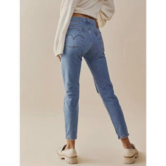 Levi’s Button Fly Wedgie Jeans 25 stretch Straight leg Distressed denim blue - Picture 4 of 14